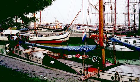 Schnuppern des Bierdunstes und der Hafen-Athmosph&auml;re